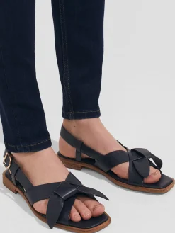 Womem Hobbs Flats|Aubrey Sandal